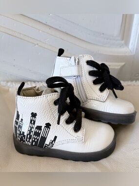 White City-Print Ankle Boots with Black Laces